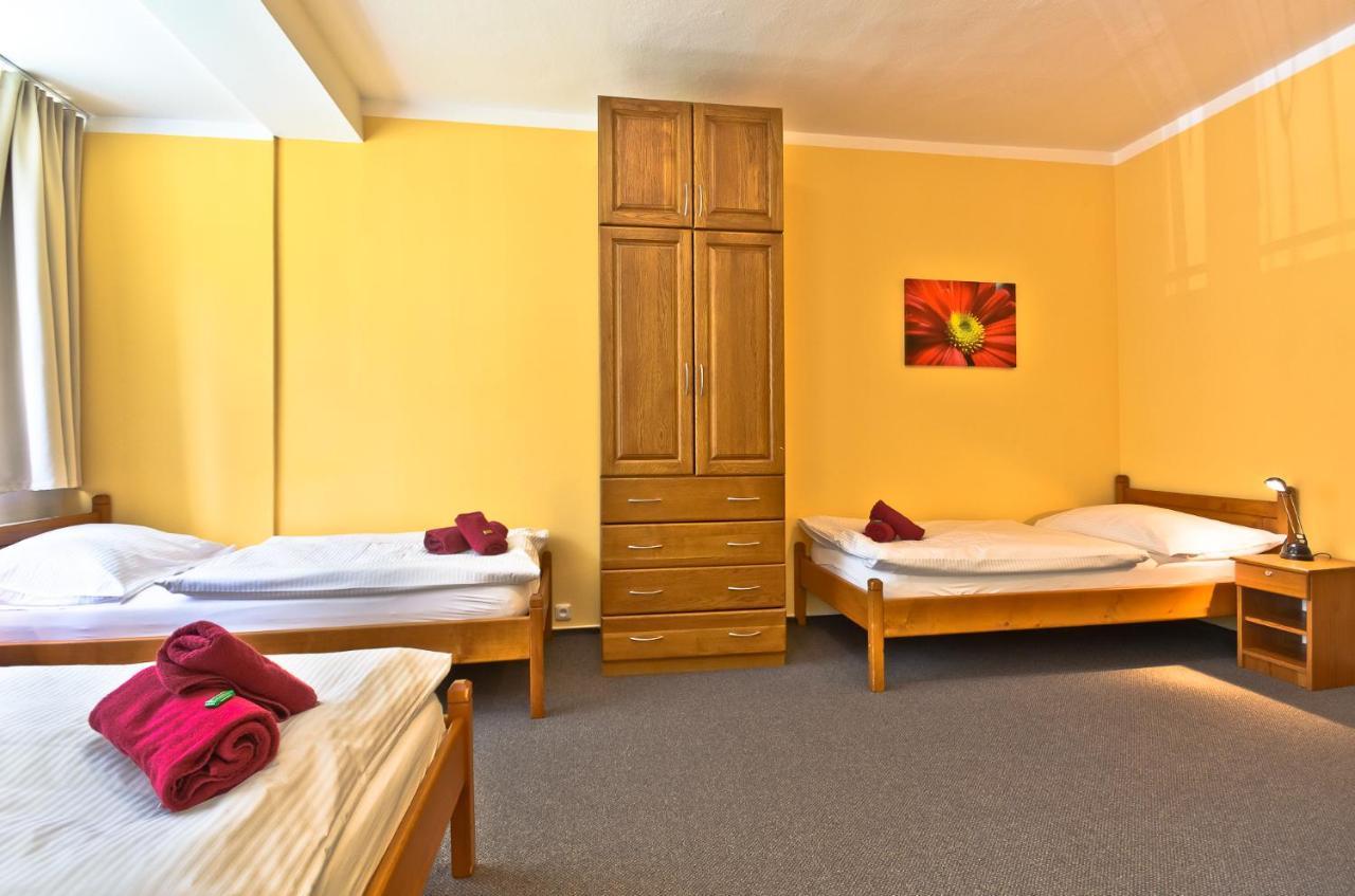 Hotel Resort Luna Ledec nad Sazavou Luaran gambar